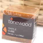 bumbleBdesign - Tonewood Maple Cube